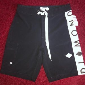 Diamond Short